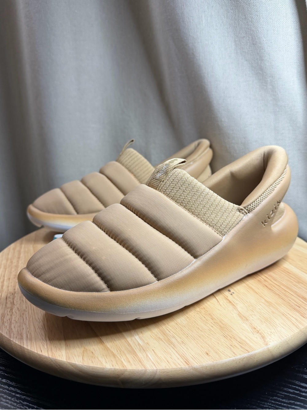 Kizik unisex x Jet-Puffed Recovery Shoes
